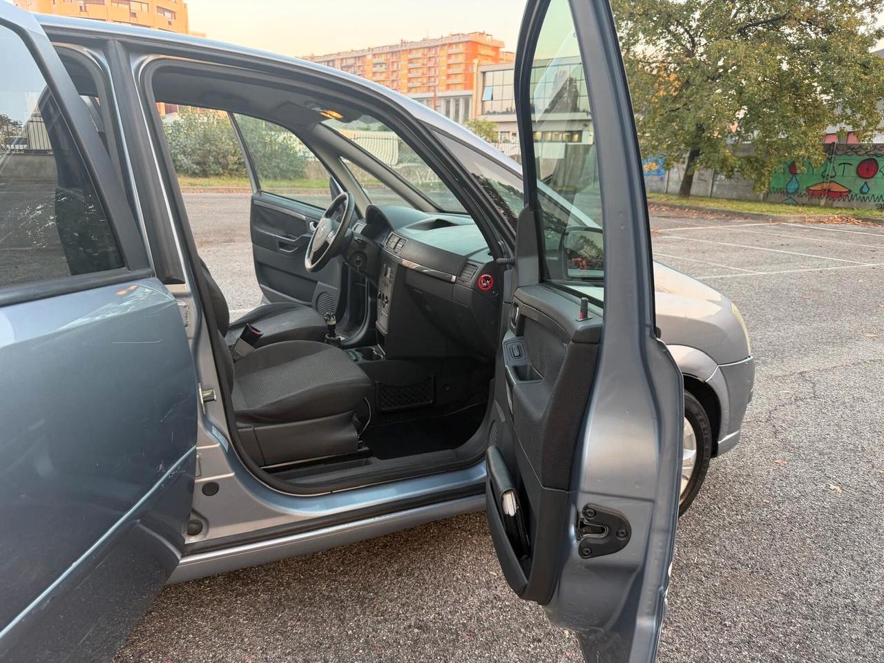 Opel Meriva 1.4 16V COSMO