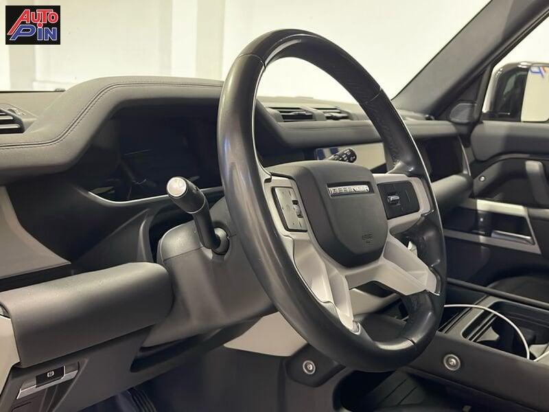 Land Rover Defender 3.0D I6 200 110 SE AWD auto.