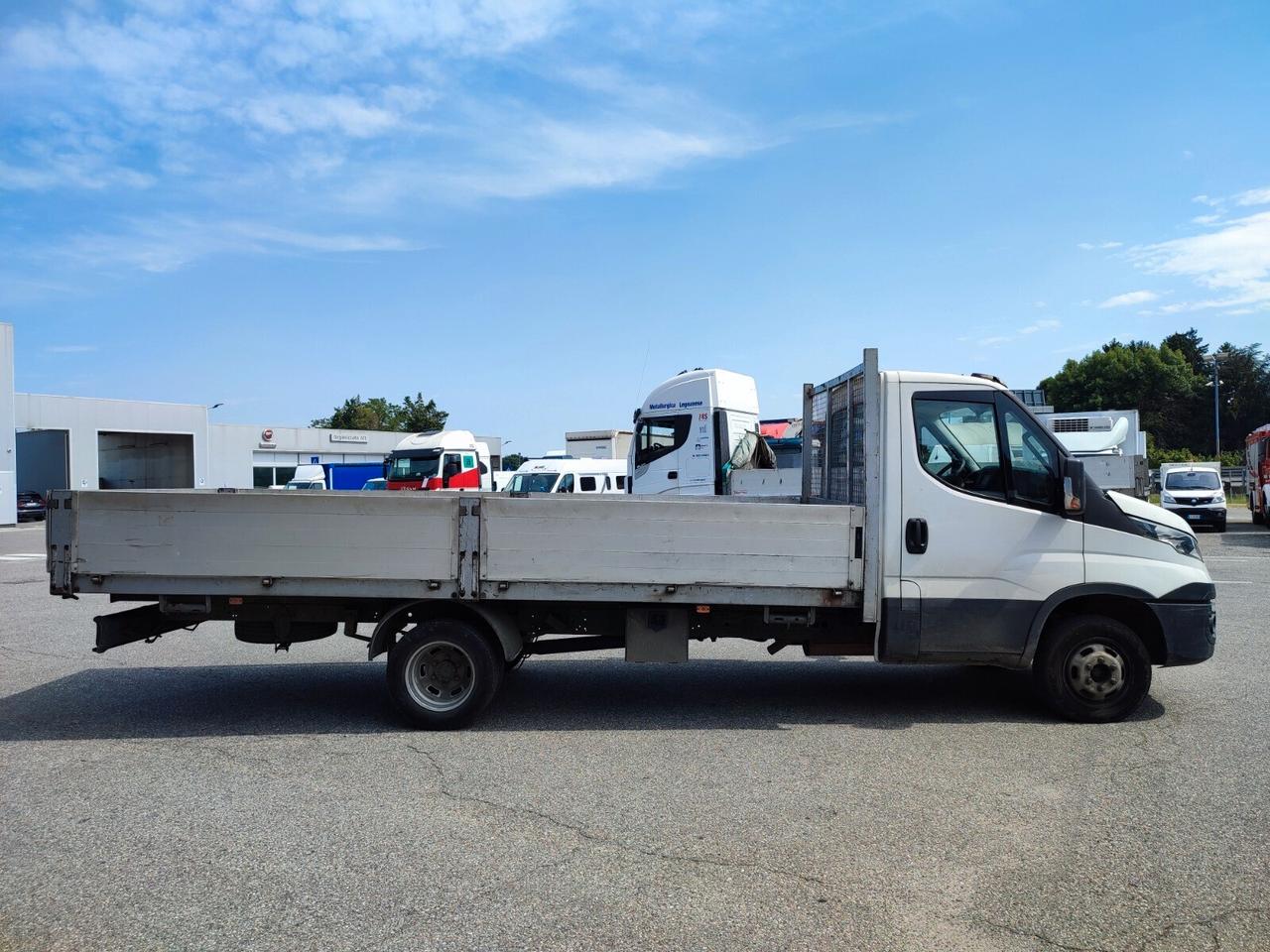 Iveco daily 35c11 anno 2016 cassone