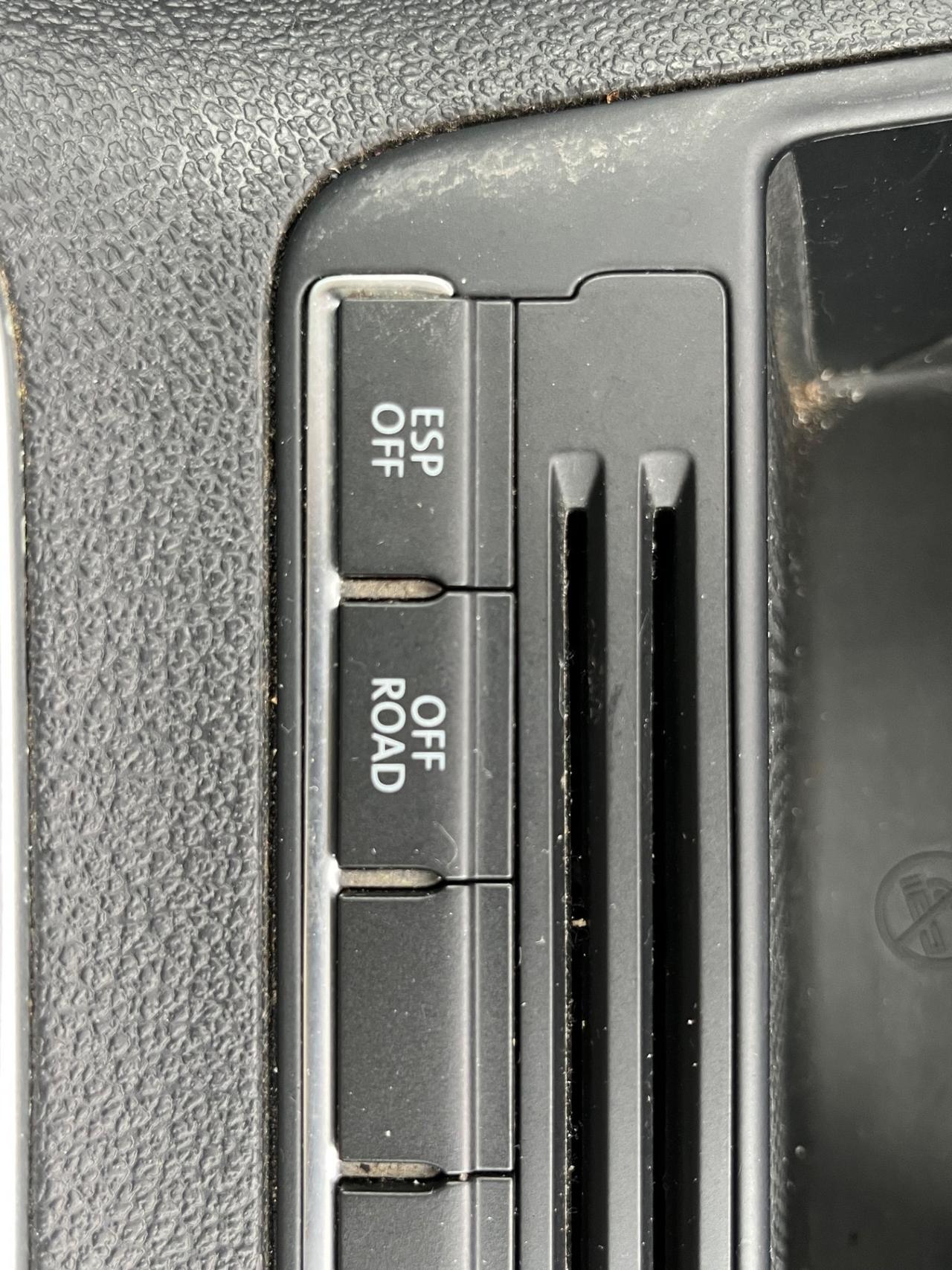 Volkswagen Tiguan 2.0 16V TDI DPF Sport & Style (18°)