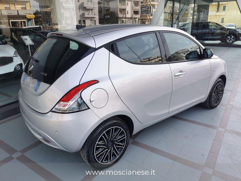 Lancia Ypsilon 1.0 FireFly 5 porte S&S Hybrid Gold