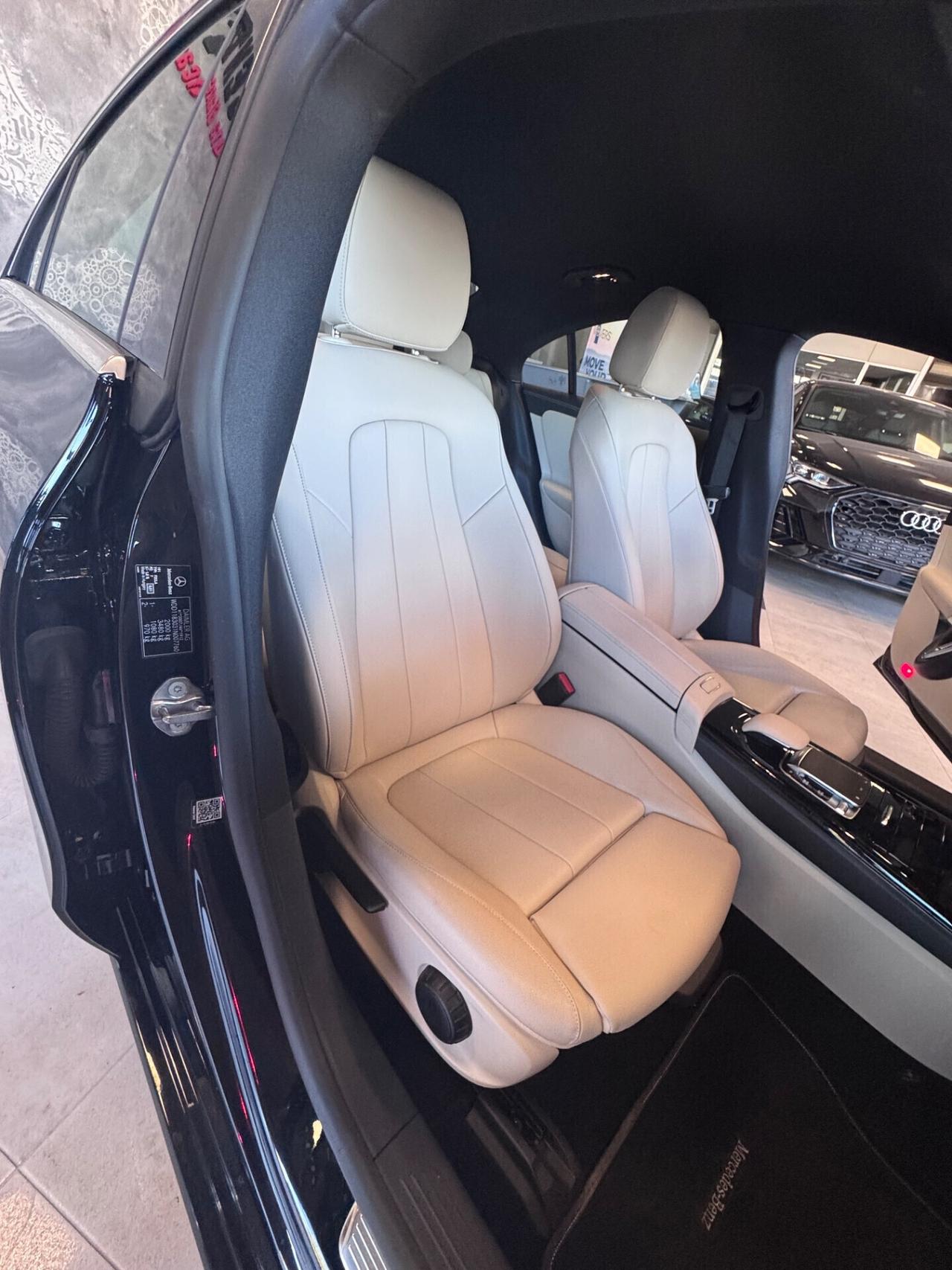 MERCEDES CLA 180CDI KM 42.000 SEDAN AT8 SPORT