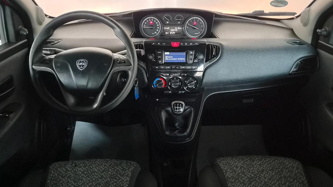 Ypsilon 1.2 69 CV 5 porte Elefantino Blu (NEOPATENTATI)