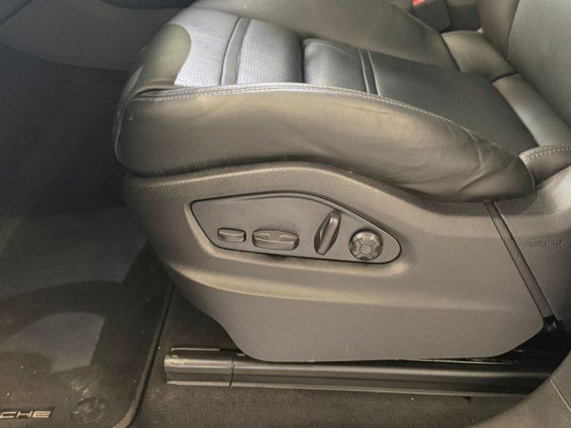 PORSCHE Cayenne Coupé 3.0 V6