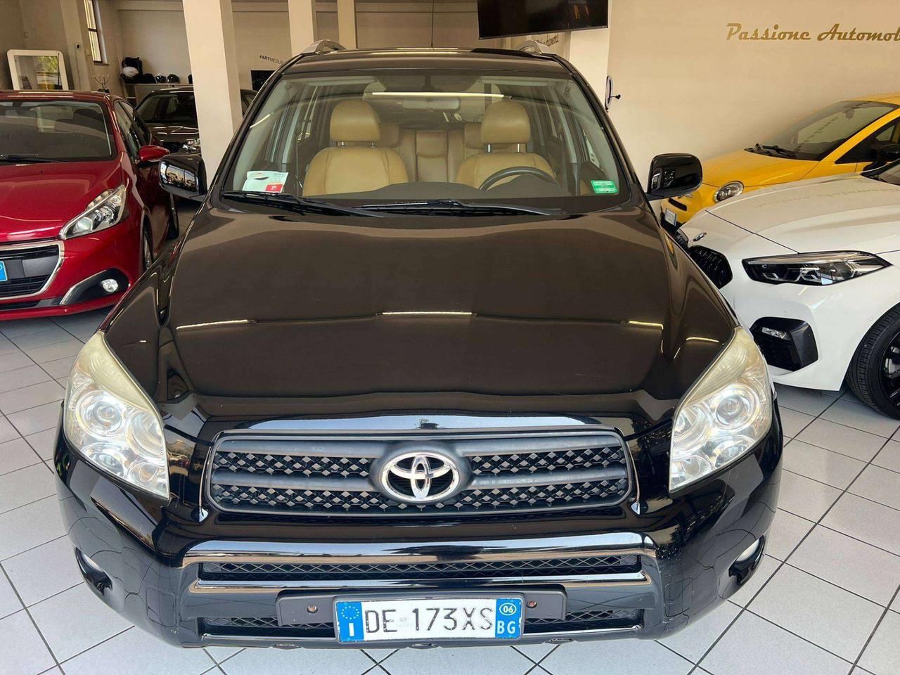 Toyota Rav4 Rav4 III RAV4 2.2 d-4d Luxury 136cv