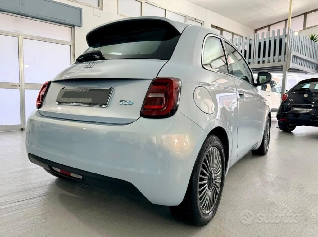 Fiat 500 E 100% elettrica La Prima My'21