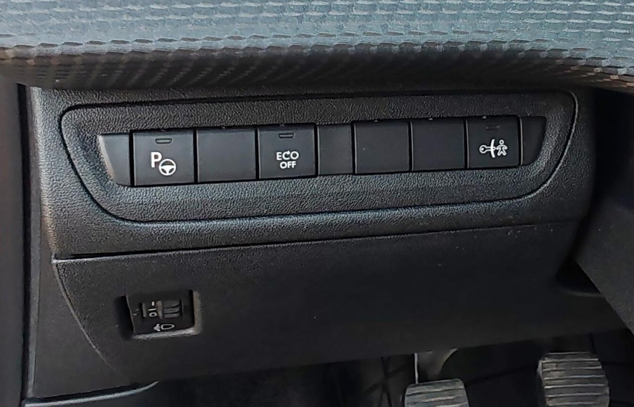 Peugeot 2008 e-HDi 92 CV S&S Urban Cross