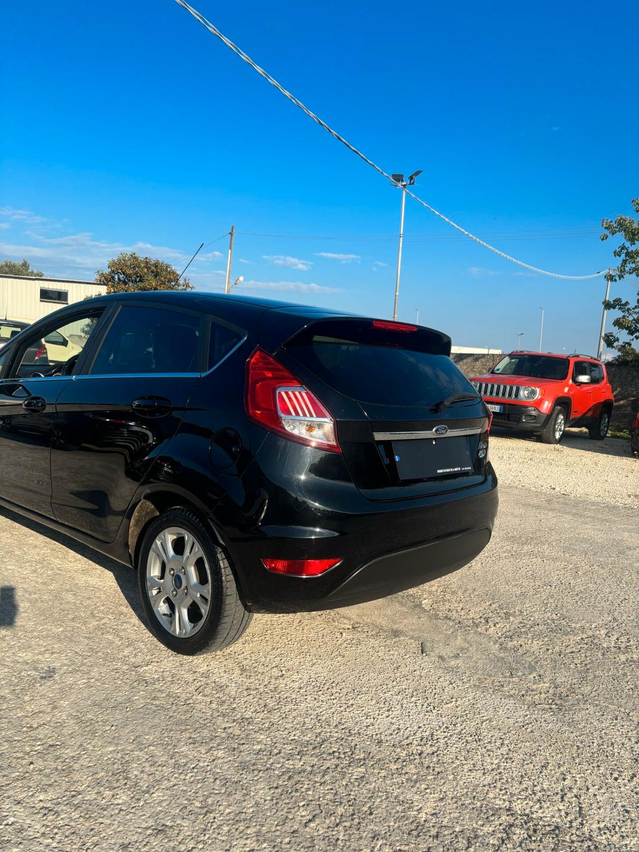 Ford Fiesta 1.0 80CV 5 porte Titanium