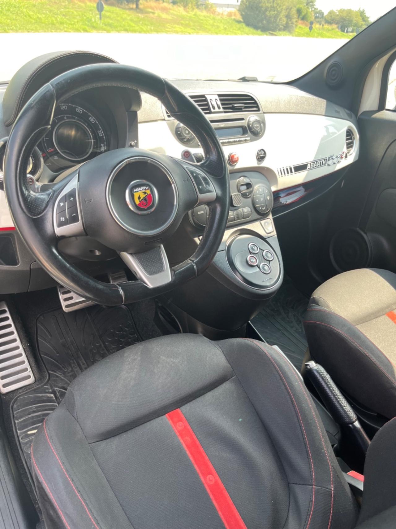 Abarth 500 C 1.4 Turbo T-Jet MTA Bicolore