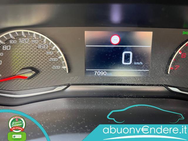 PEUGEOT 2008 PureTech 100 S&S Allure