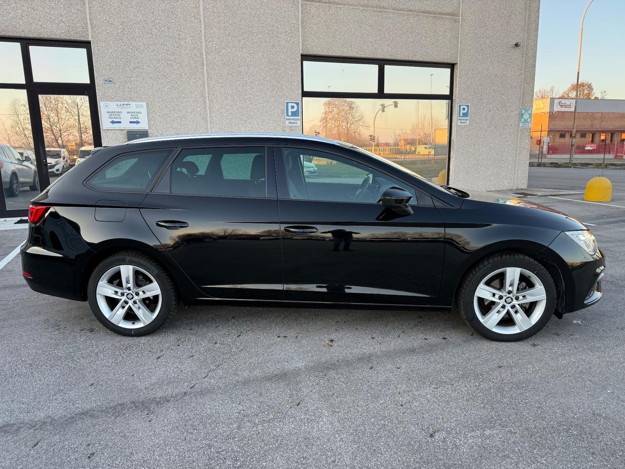 Seat Leon 1.6 TDI 115 CV ST FR TOTAL BLACK