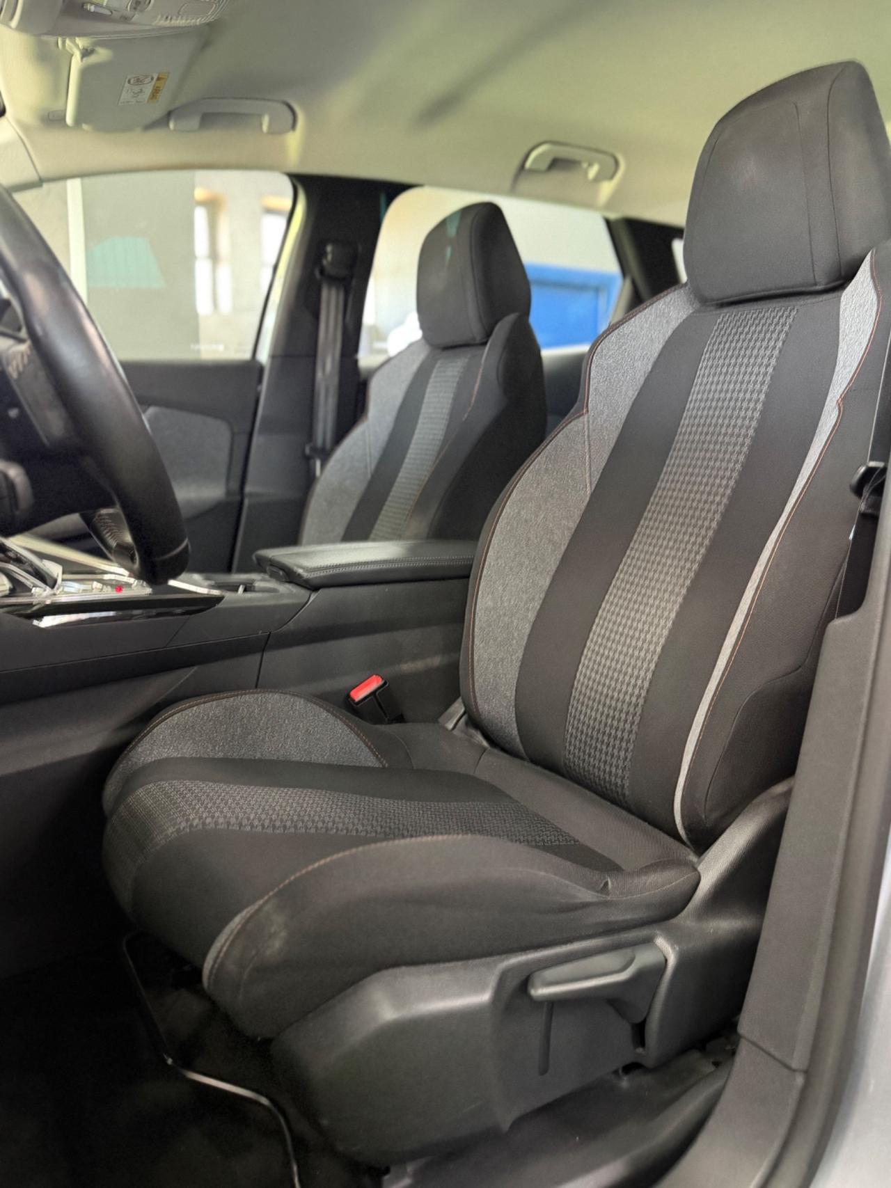 Peugeot 3008 BlueHDi 130 S&S EAT8 Allure Pack