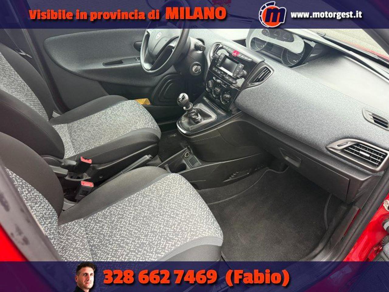 Lancia Ypsilon 1.0 FireFly 5 porte S&S Hybrid Ecochic Silver