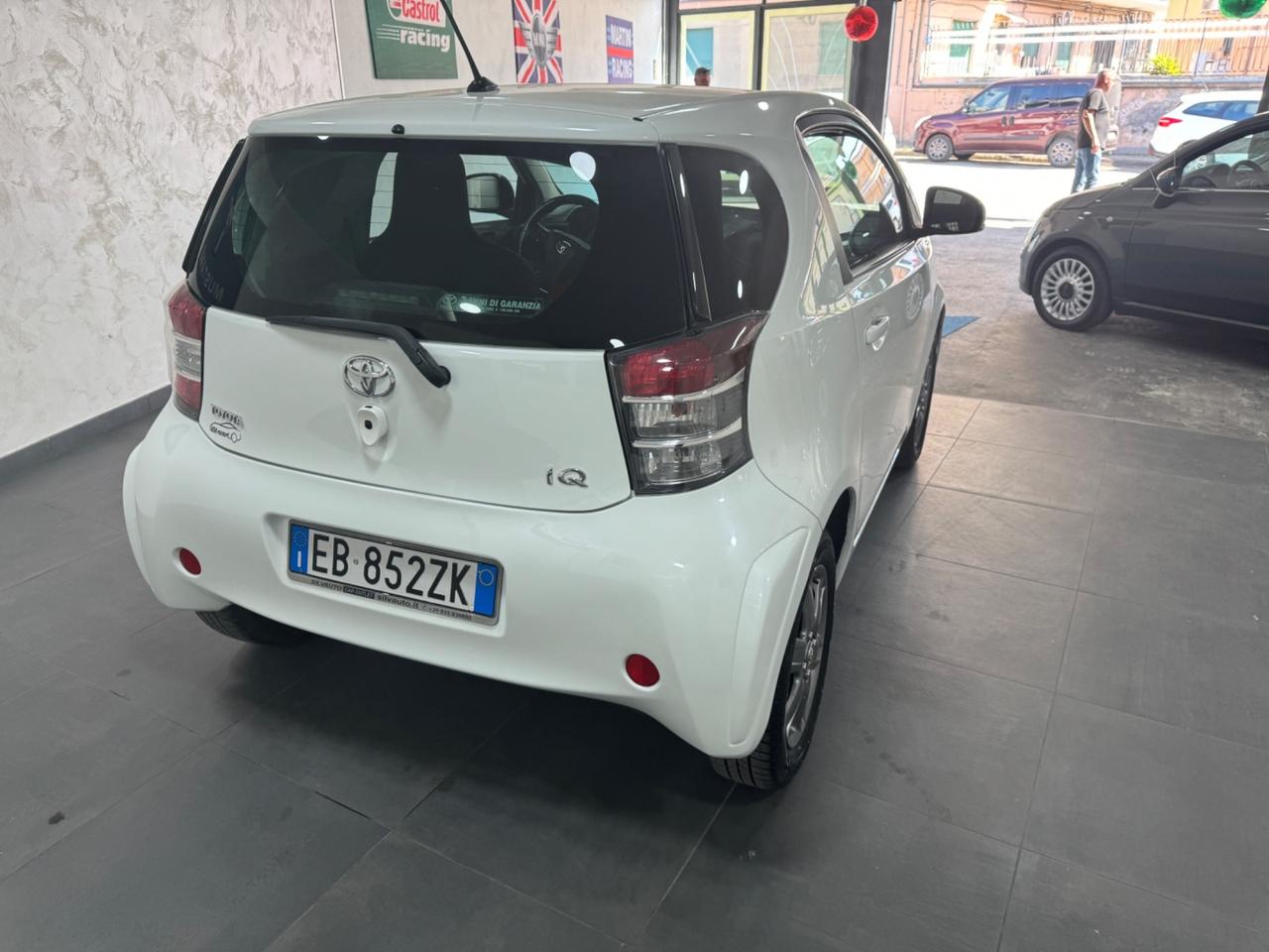 Toyota iQ 1.0 Sol