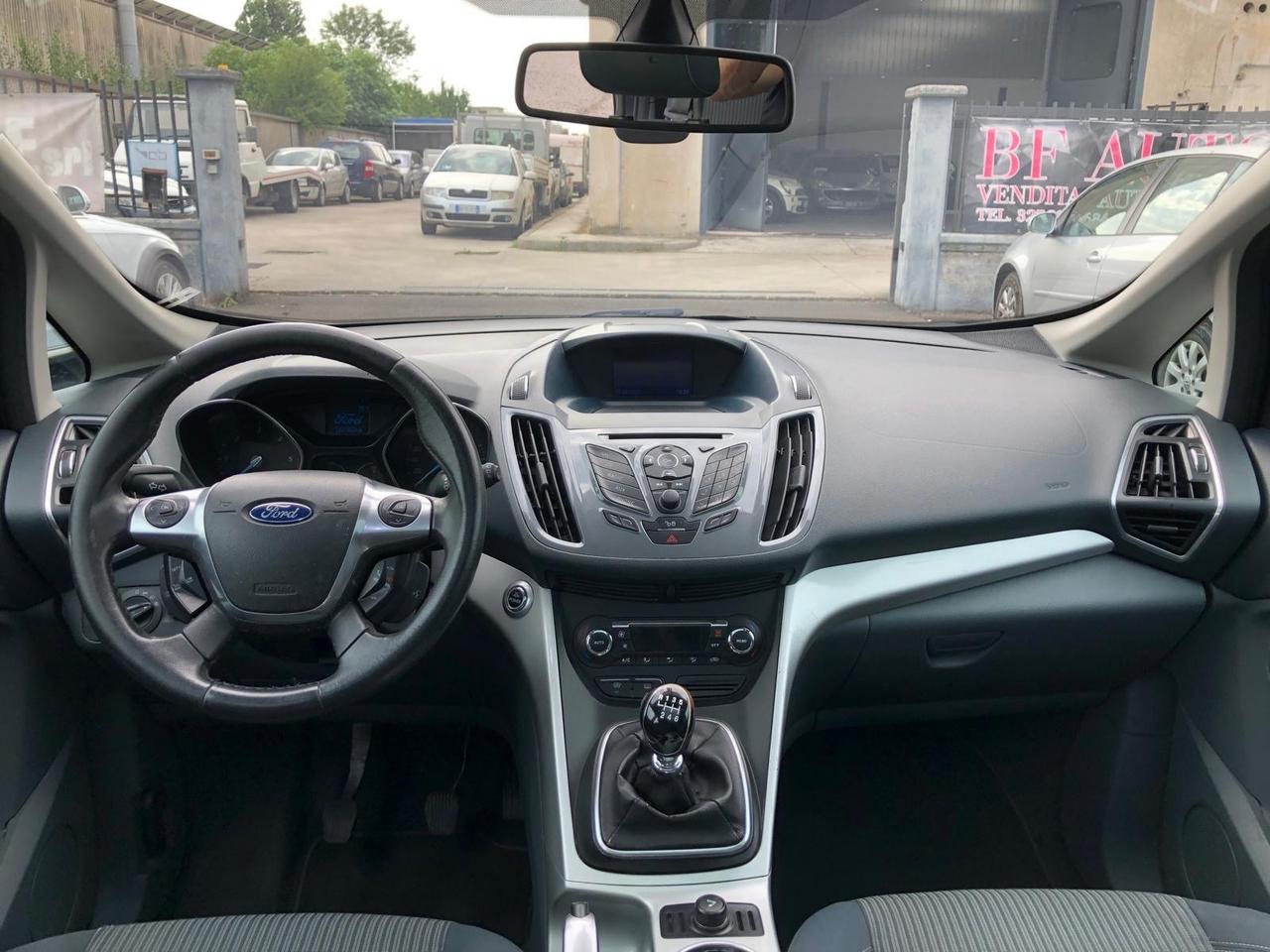 Ford B-Max Titanium
