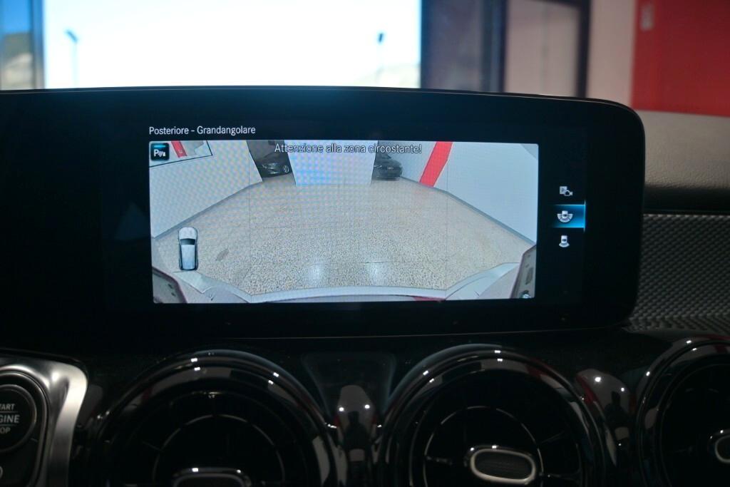MERCEDES-BENZ GLB 180D 115CV AUTOMATIC BUSINESS SOLUTION ( FARI LED - TETTO PANORAMICO APR. - CRUISE - PELLE - NAVI PREMIUM - PARK ASSIST - TELECAMERA POST. )