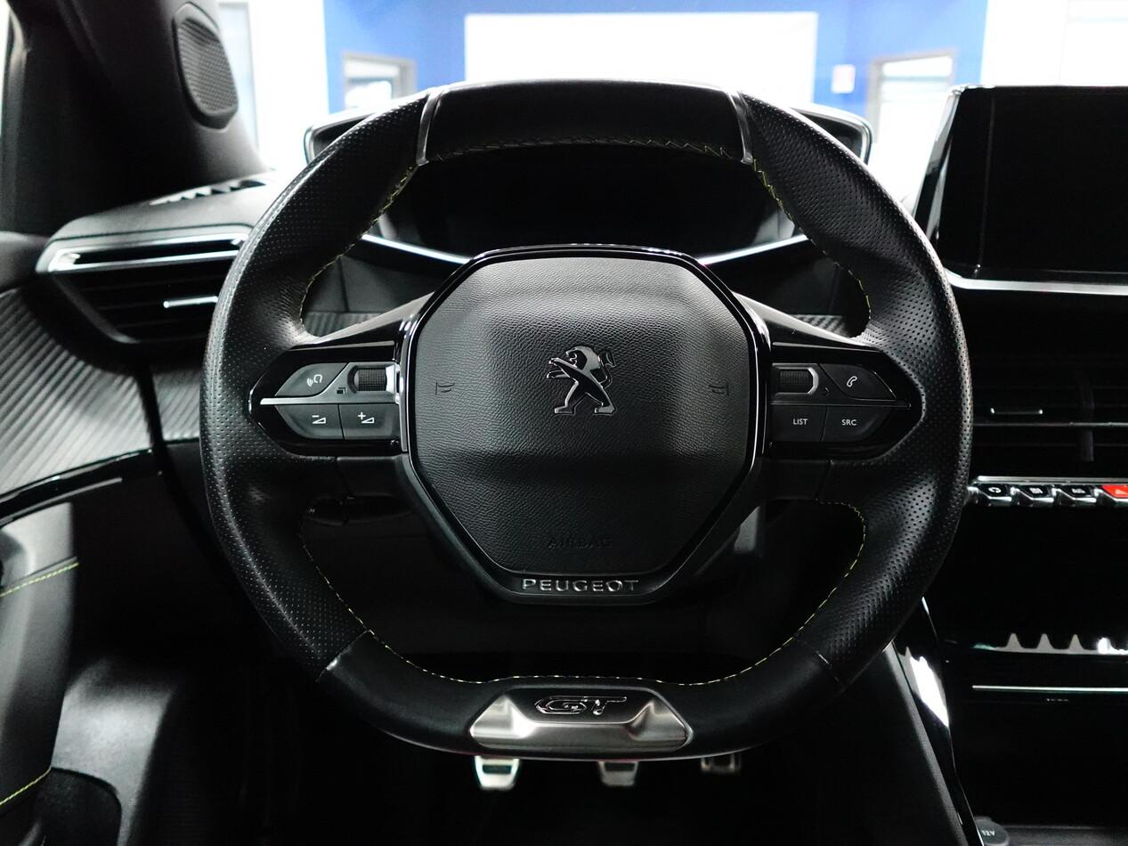 Peugeot 2008 1.2 PureTECH 130 CV GT LINE