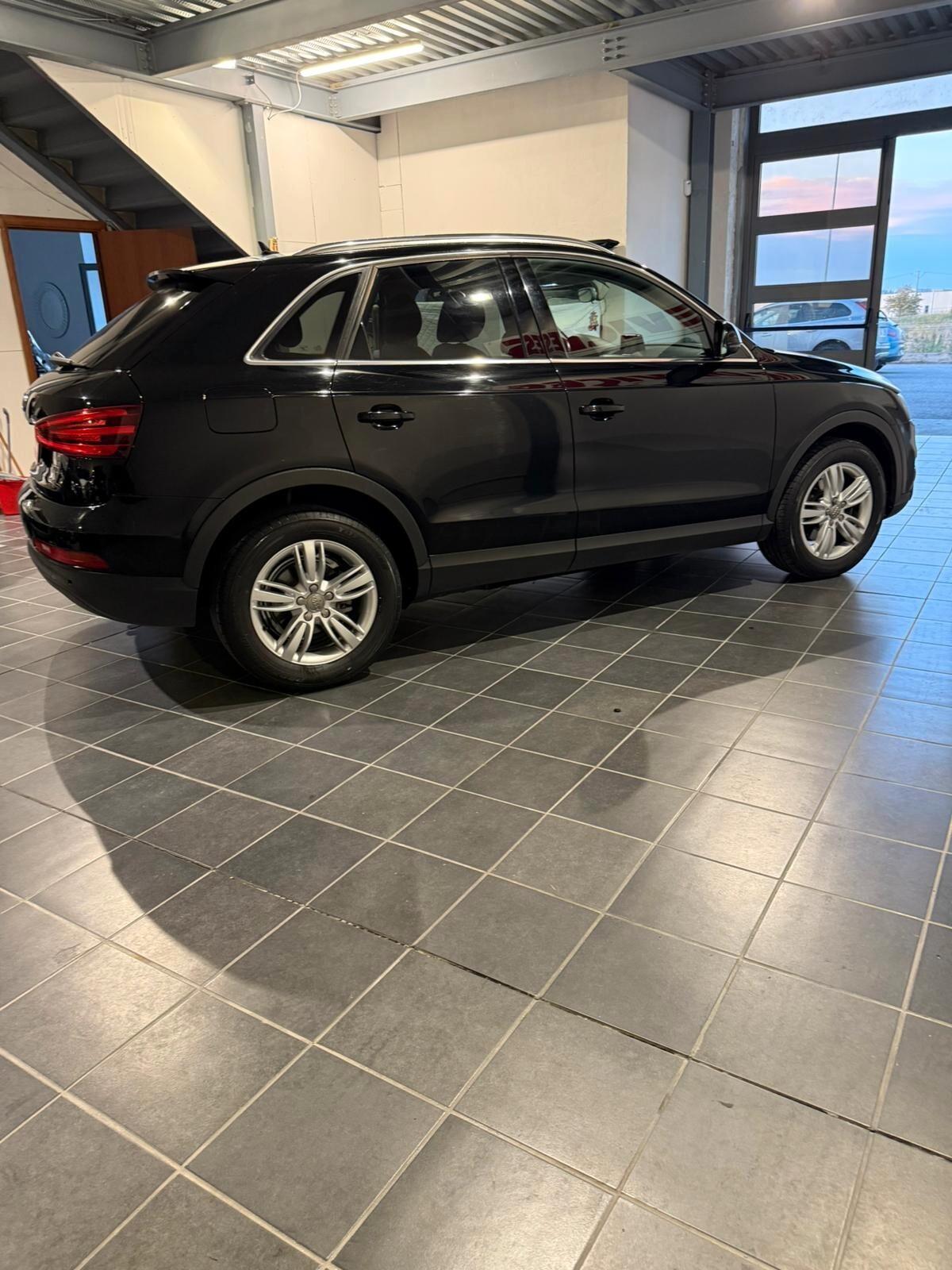 Audi Q3 2.0 -GARANZIA - NEOPATENTATI