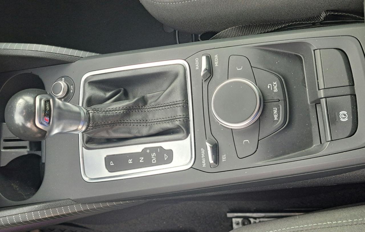Audi Q2 30 TDI S tronic