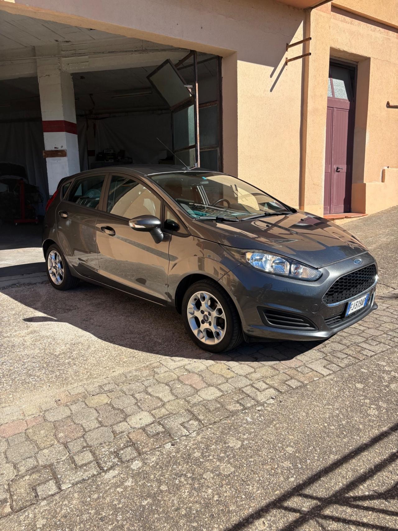 Ford Fiesta 1.5 TDCi 5 porte Titanium