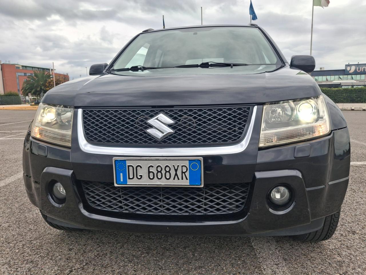 Suzuki Grand Vitara 1.9 DDiS-5 Porte-Executive-Pelle-