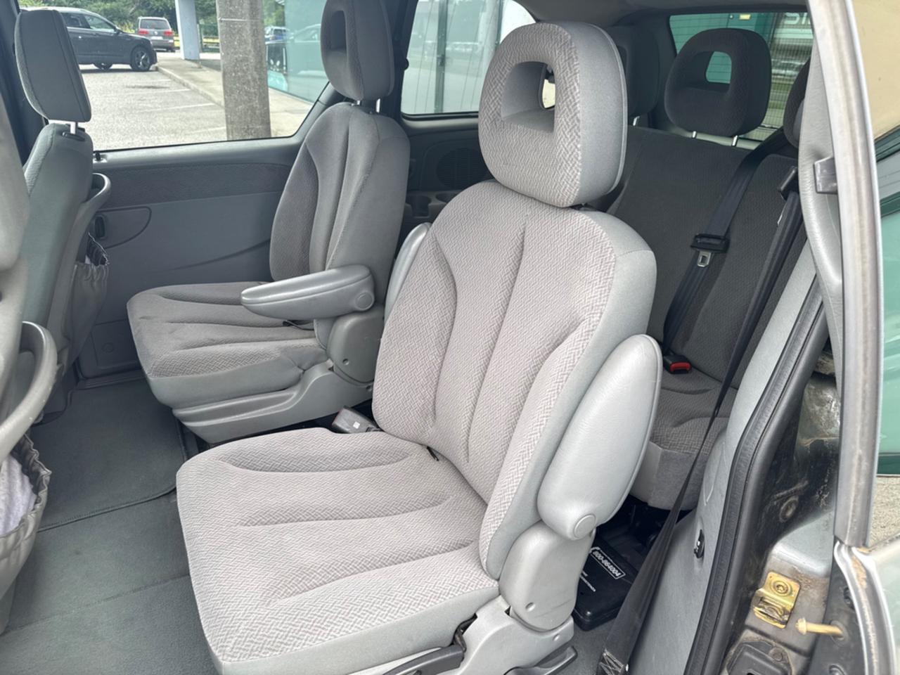 Chrysler Voyager - 7 POSTI