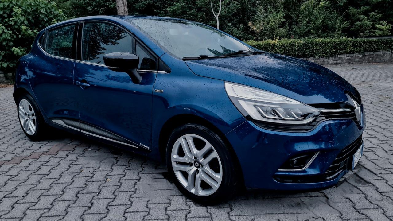 Renault Clio TCe 12V 90 CV GPL 5 porte Moschino Intens