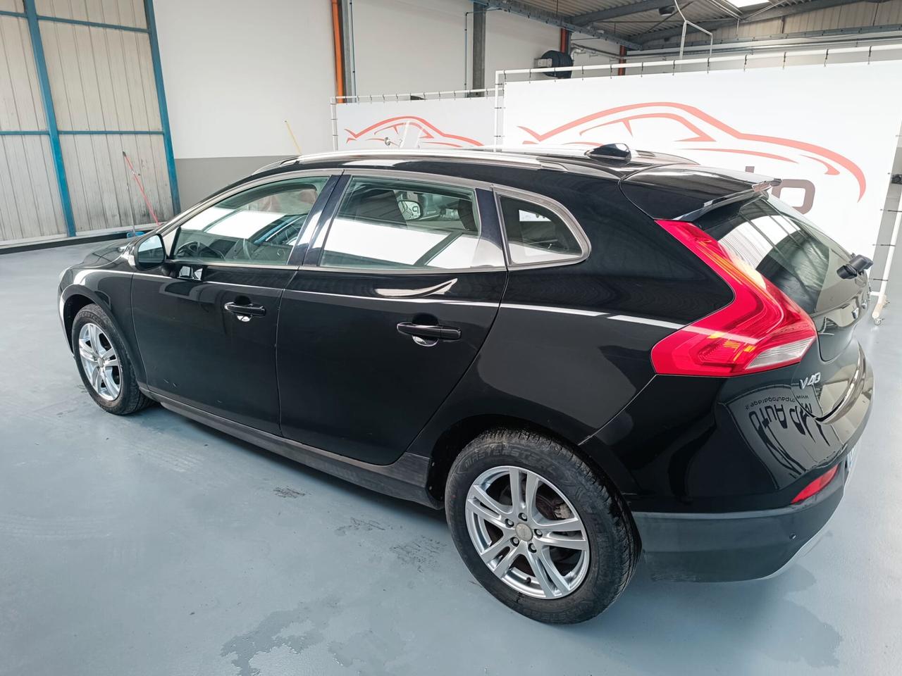 Volvo V40 Cross Country D2 Geartronic Momentum