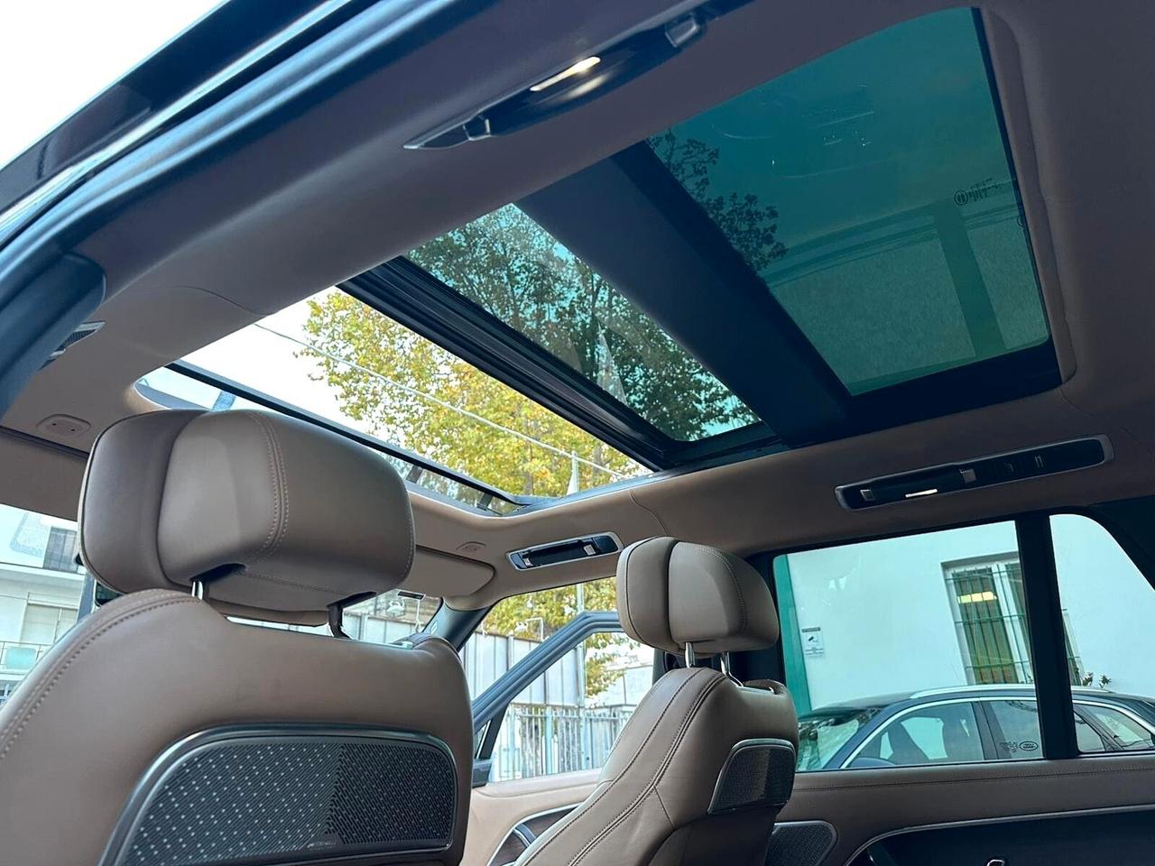 LAND ROVER RANGE ROVER AUTOBIOGRAPHY P530 4.4 V8 STRAFULL