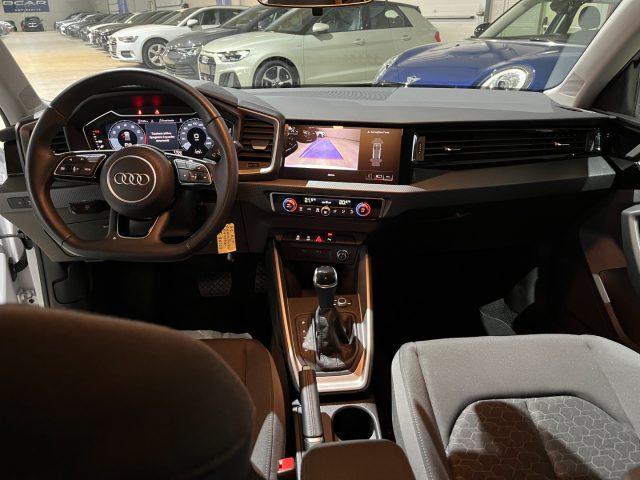 AUDI A1 SPB 30TFSI Stronic S line Identity Black "18 Sline