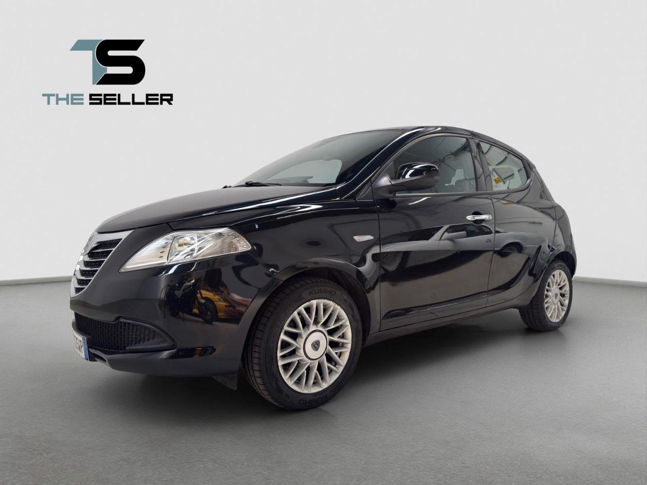 Lancia Ypsilon 5 Porte Ypsilon 1.2 8v Gold s&s 69cv E6