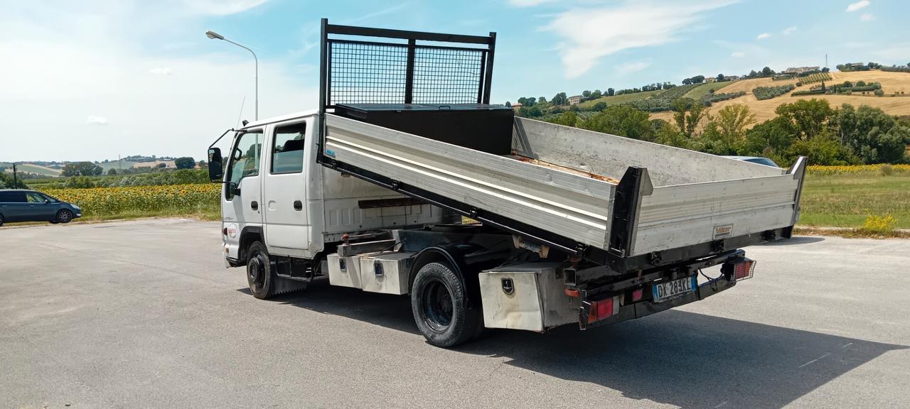 Isuzu npr 3.0 turbo diesel ribaltabile trilaterale doppia cabina