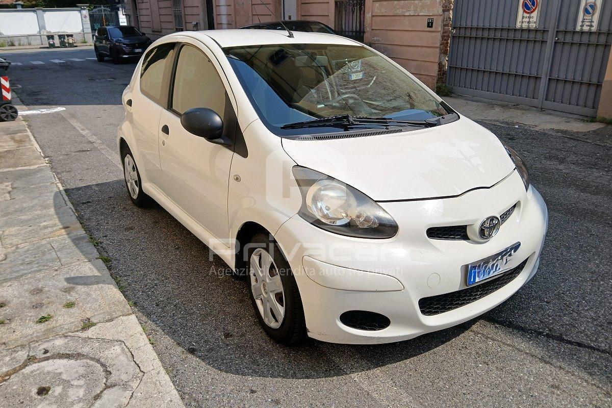 TOYOTA Aygo 1.0 12V VVT-i 5 porte Now Connect