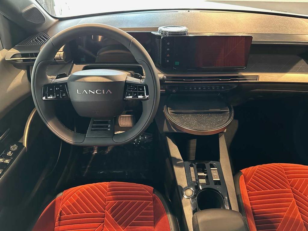 Lancia Ypsilon 1.2 mhev LX e-dct