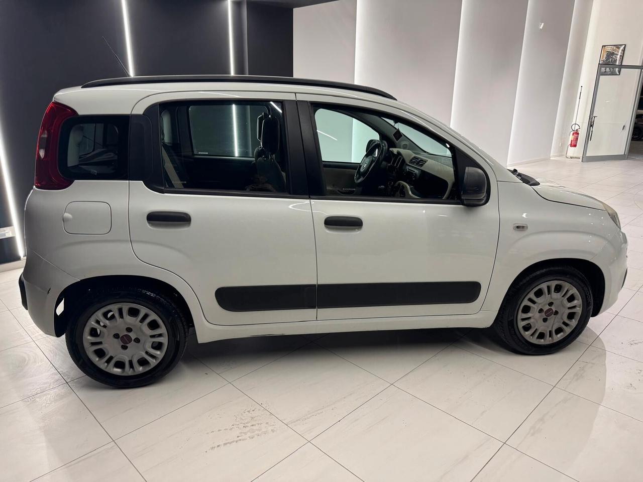 Fiat Panda 1.3 MJT 75 CV Lounge 2014