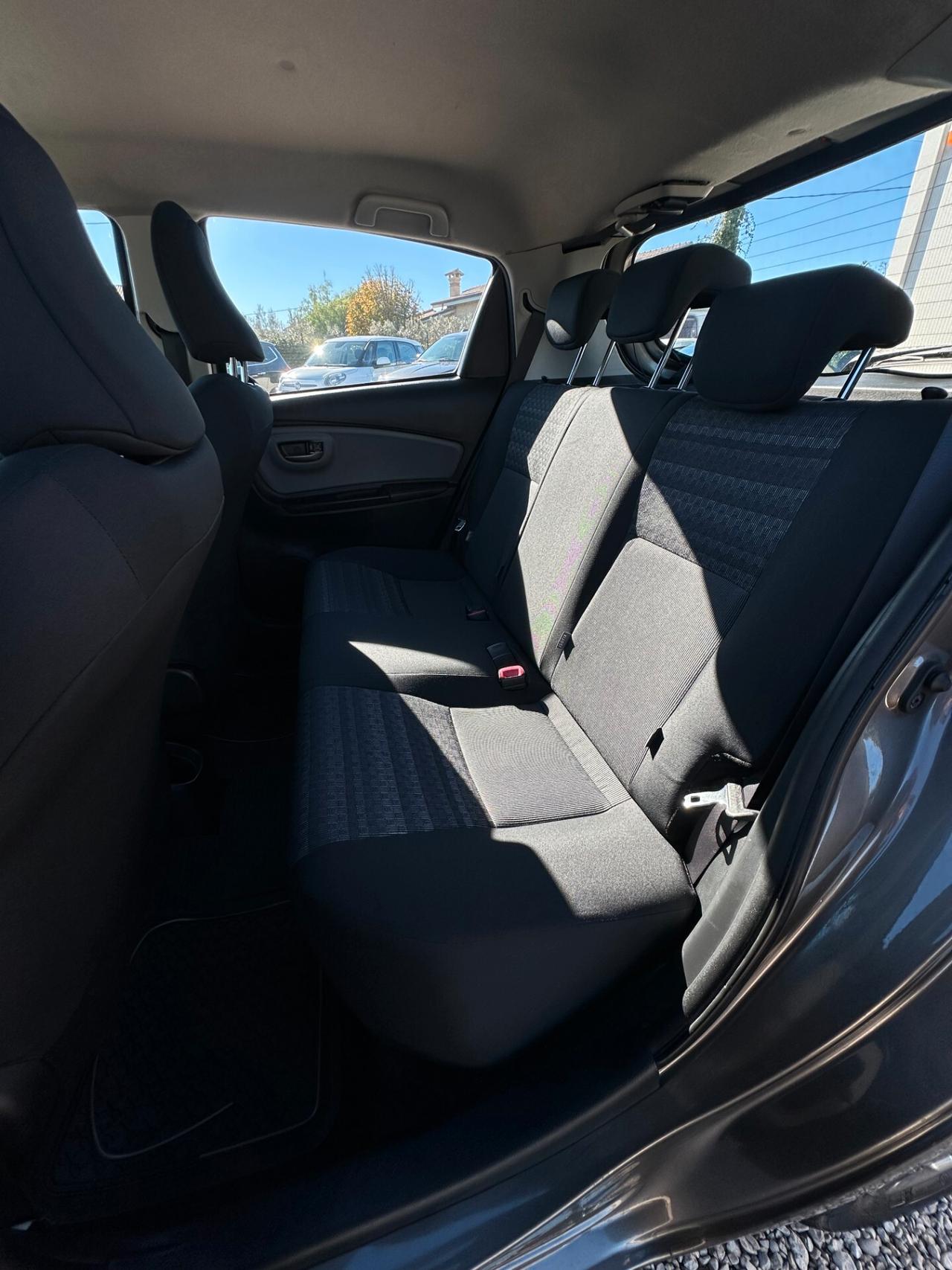 Toyota Yaris 1.4 D-4D 5 porte Lounge