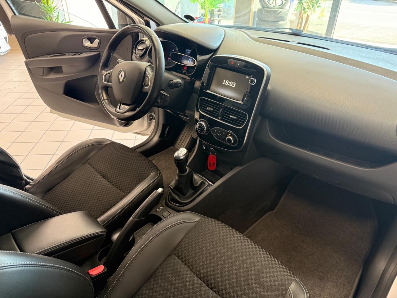 Renault Clio TCe 12V 90 CV GPL 5 porte Moschino Intens