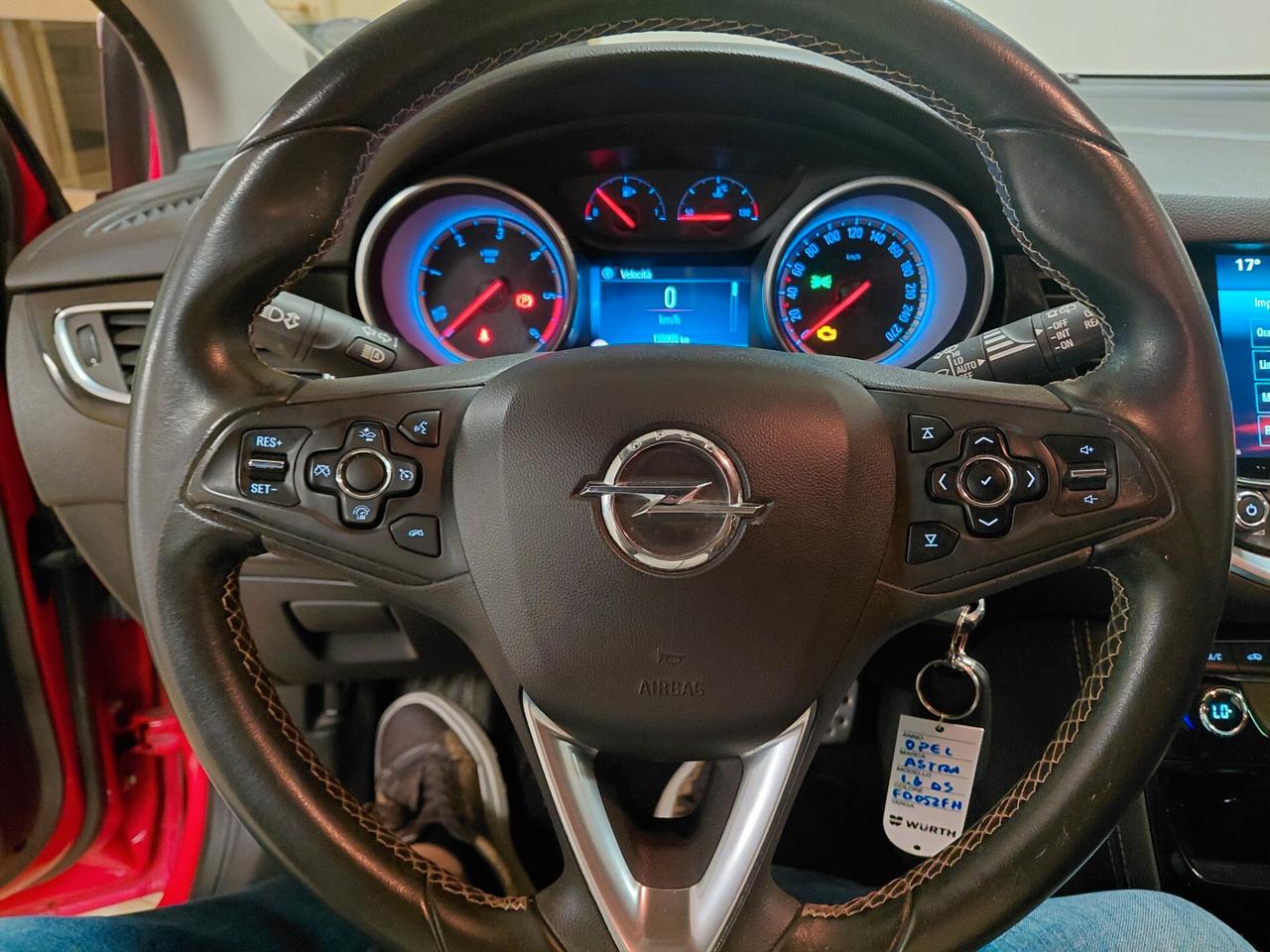 OPEL ASTRA ANNO 2016 DS 1.6 ADATTA NEOPATENTATI KM 155 mila