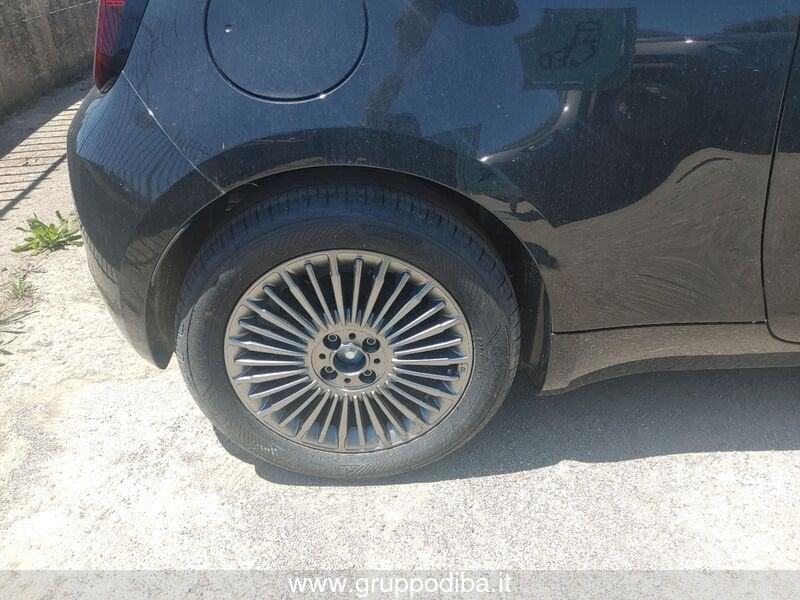 FIAT 500e 500 BEV HATCHBACK M Nuova 500 Hatchback My23 La Nuova 500 - 320 Berlin