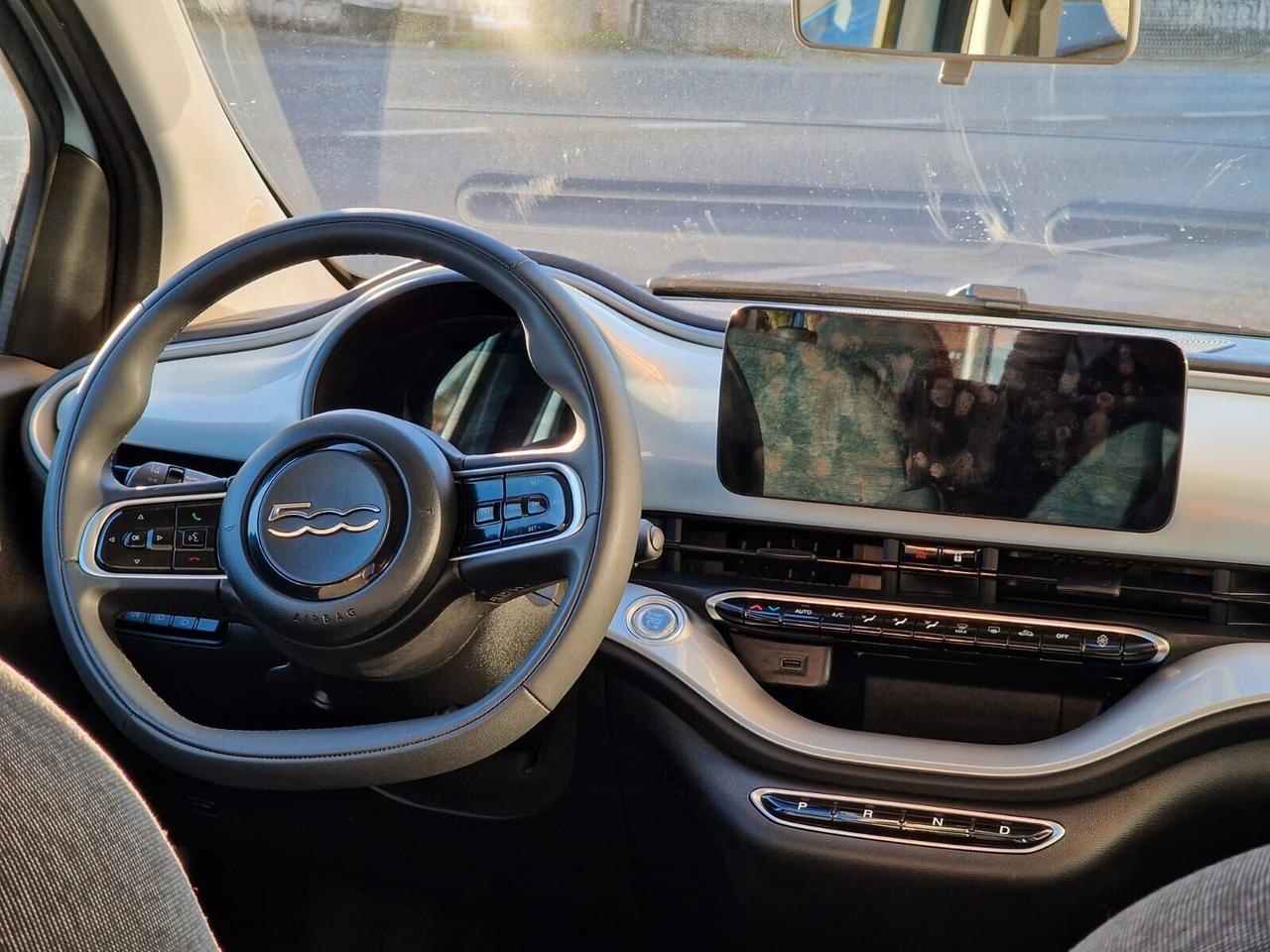 Fiat 500e 42 KWh ICON