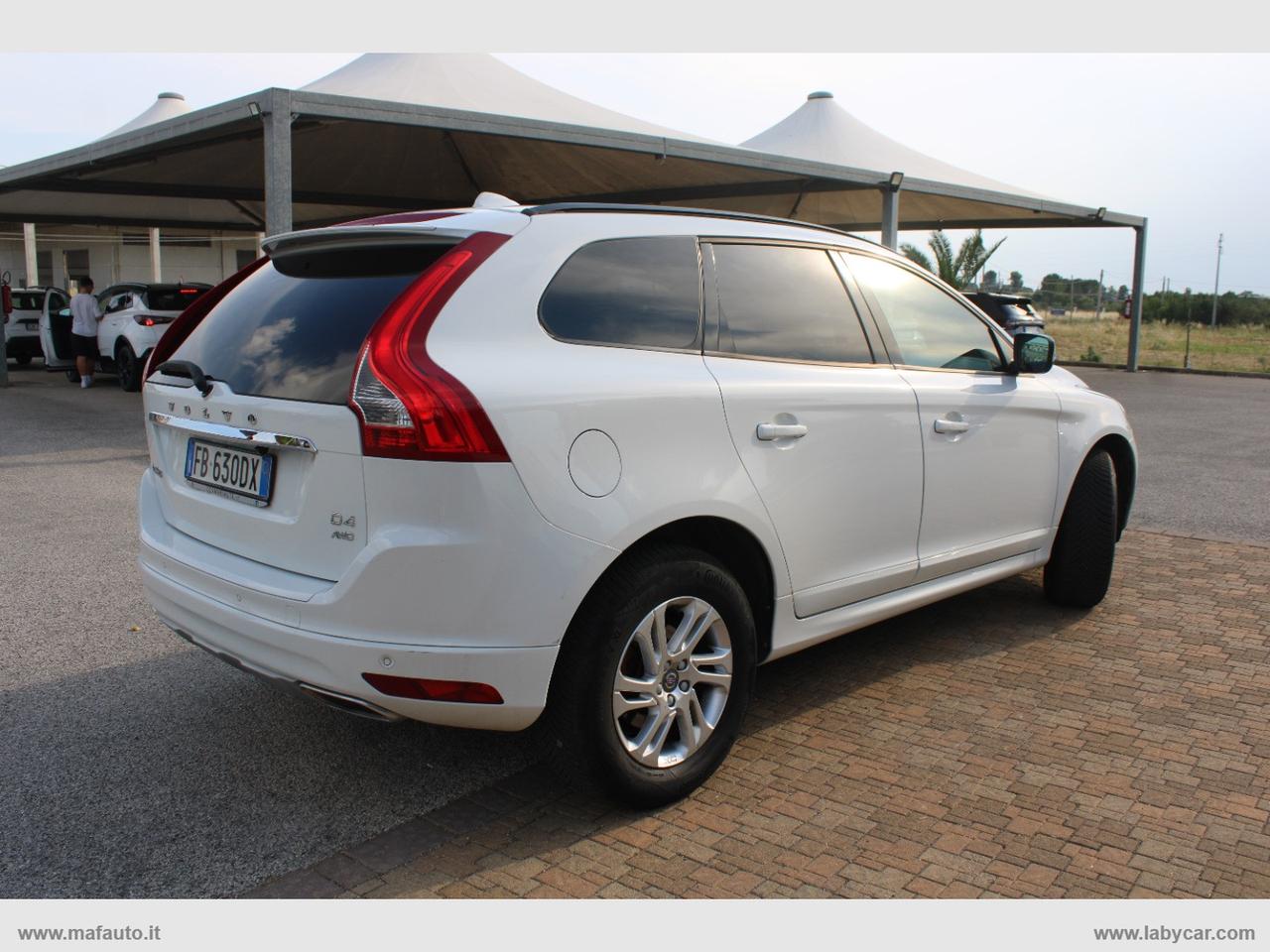 VOLVO XC60 D4 AWD Geartronic Summum