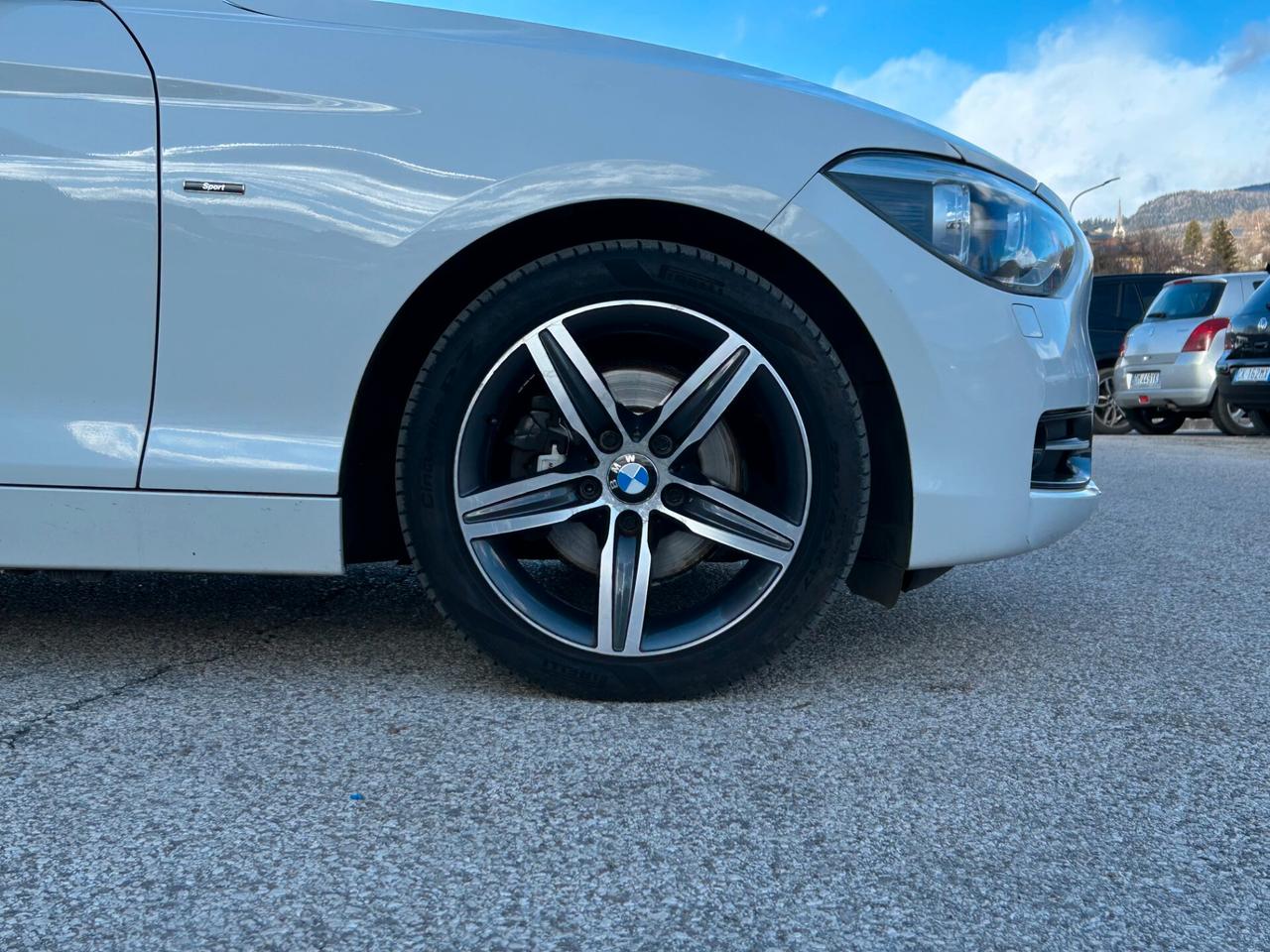 Bmw 118 118d xDrive 5p. Sport 4x4 "NEOPATENTATI"