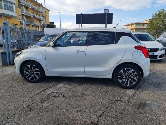 SUZUKI Swift 1.2 Hybrid CVT Top Automatica