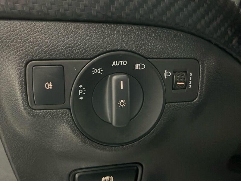 Mercedes-Benz GLA 180 d Business