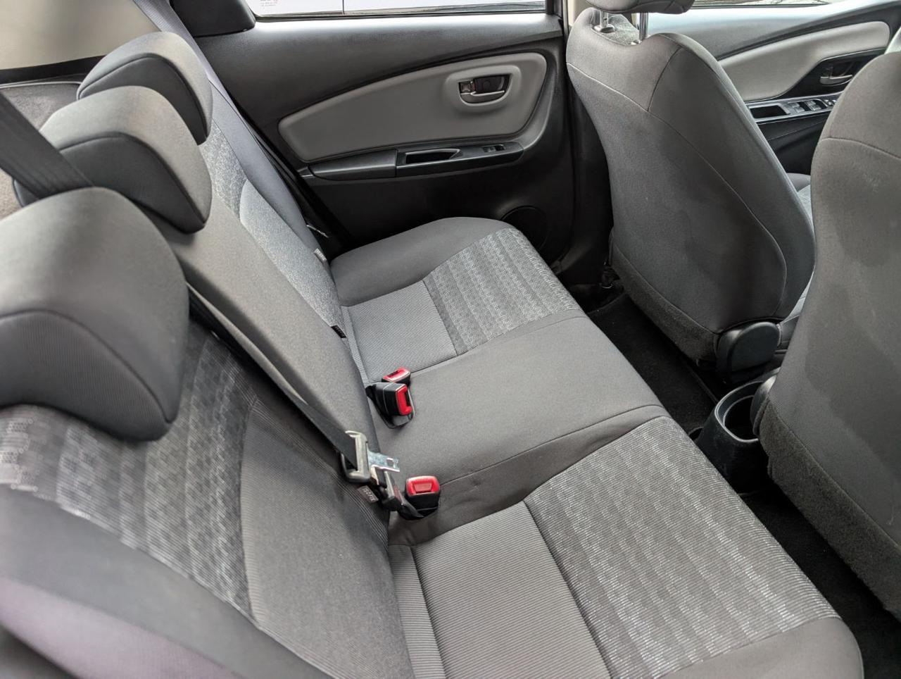 Toyota Yaris 1.0 5 porte Active