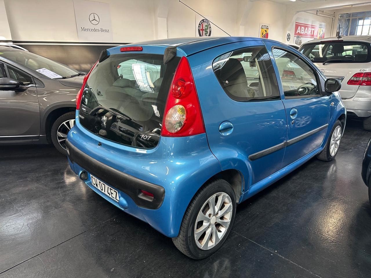 Peugeot 107 1.0 68CV 5p. Plaisir 2Tronic AUTOMATICO
