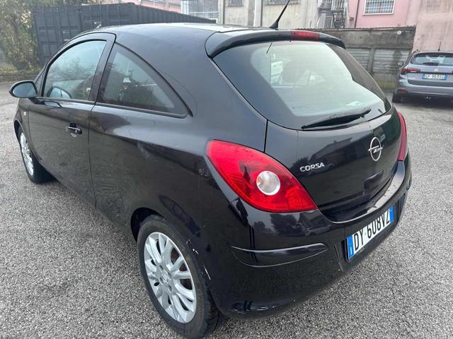 OPEL Corsa 1.2 3 porte Club