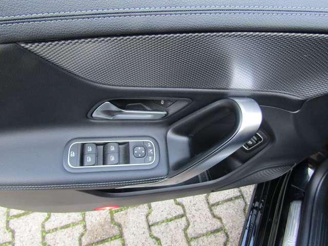 Mercedes-Benz CLA 180 d SW SPORT CAMBIO AUTO,CERCHI 18,NAVI,LED,SENSORI