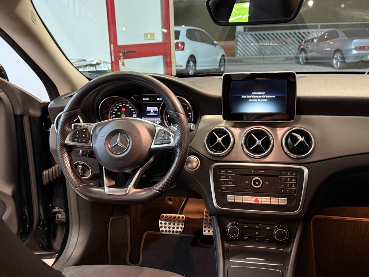 Mercedes-benz CLA 200 d 4Matic Automatic Premium AMG