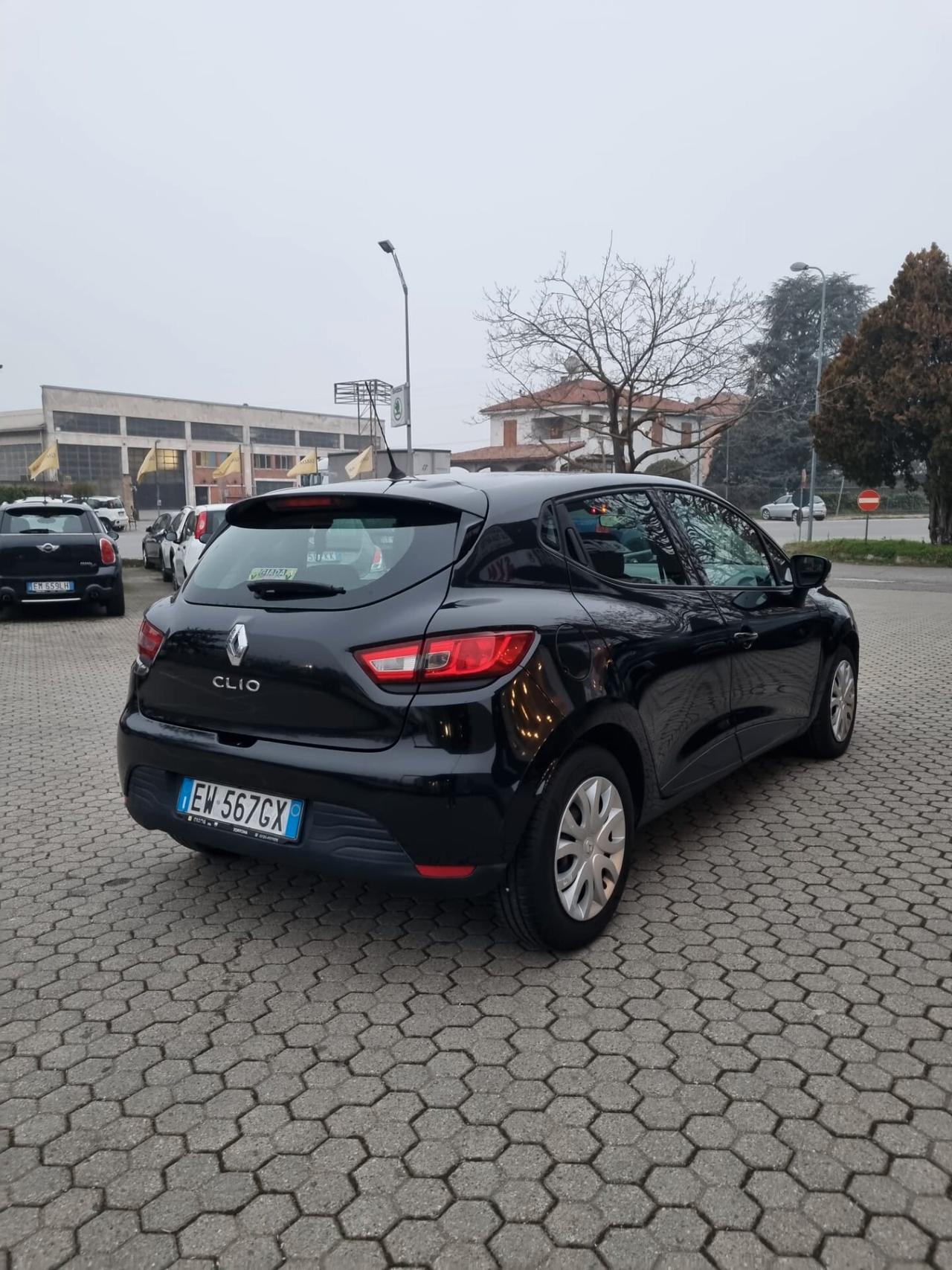 Renault Clio 1.2 75CV 5 porte Wave